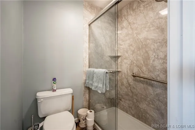 $325,000 | 37 Westshore Fls Court, Unit 3A, Lake Ozark, MO 65049