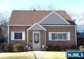 $1,250 | 1444 Hubert Terrace, Teaneck, NJ 07666
