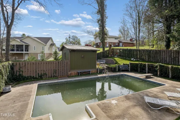 $549,900 | 1823 Woodhaven Drive, Elizabethton, TN 37643