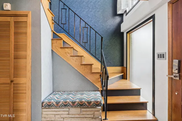 $549,900 | 1823 Woodhaven Drive, Elizabethton, TN 37643