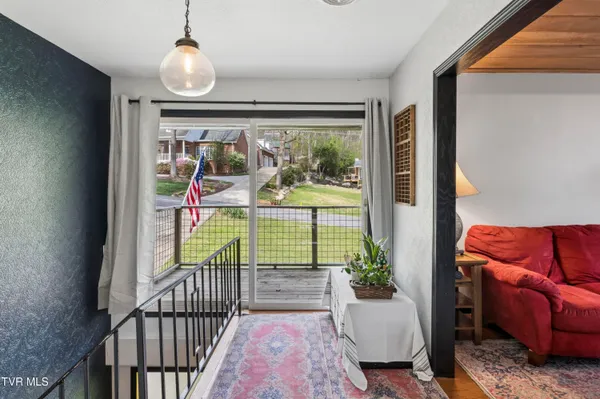 $549,900 | 1823 Woodhaven Drive, Elizabethton, TN 37643