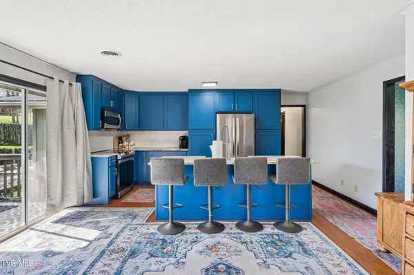 $549,900 | 1823 Woodhaven Drive, Elizabethton, TN 37643