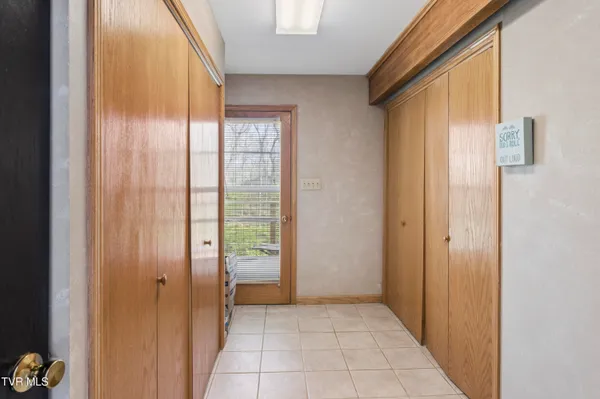 $549,900 | 1823 Woodhaven Drive, Elizabethton, TN 37643