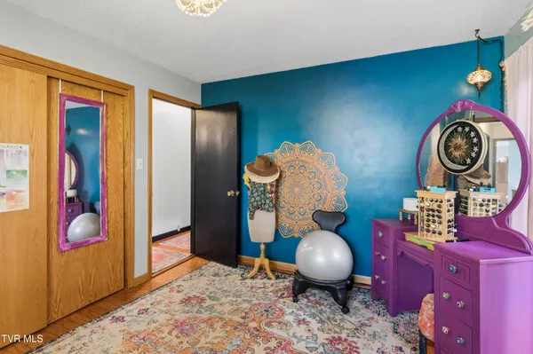 $549,900 | 1823 Woodhaven Drive, Elizabethton, TN 37643