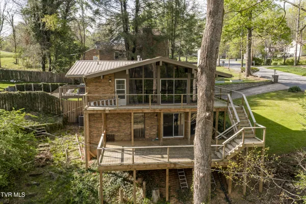 $549,900 | 1823 Woodhaven Drive, Elizabethton, TN 37643