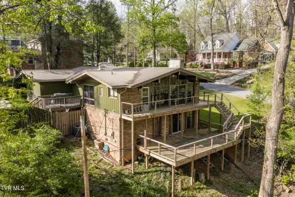 $549,900 | 1823 Woodhaven Drive, Elizabethton, TN 37643