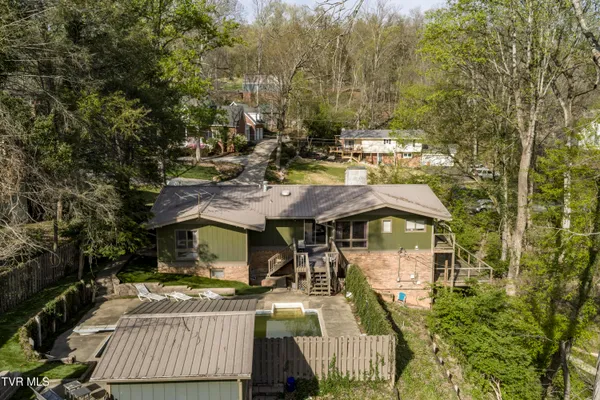 $549,900 | 1823 Woodhaven Drive, Elizabethton, TN 37643