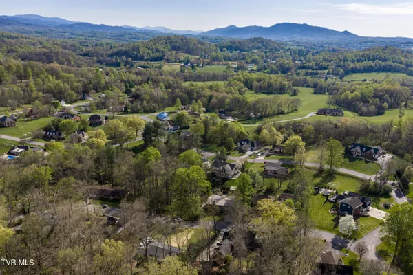 $549,900 | 1823 Woodhaven Drive, Elizabethton, TN 37643
