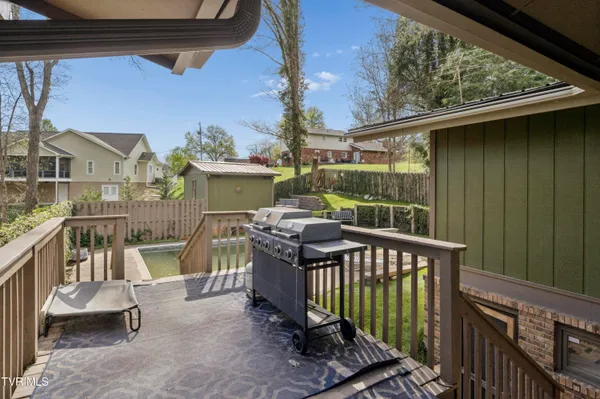 $549,900 | 1823 Woodhaven Drive, Elizabethton, TN 37643