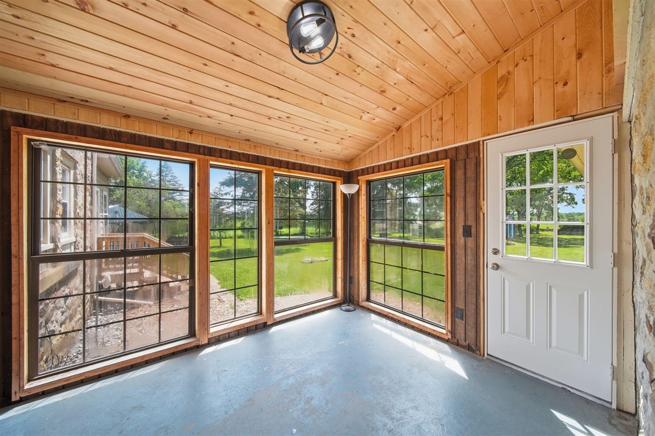 208 Glasgow Road Jackson, MI 49201 - Photo 71 of 99