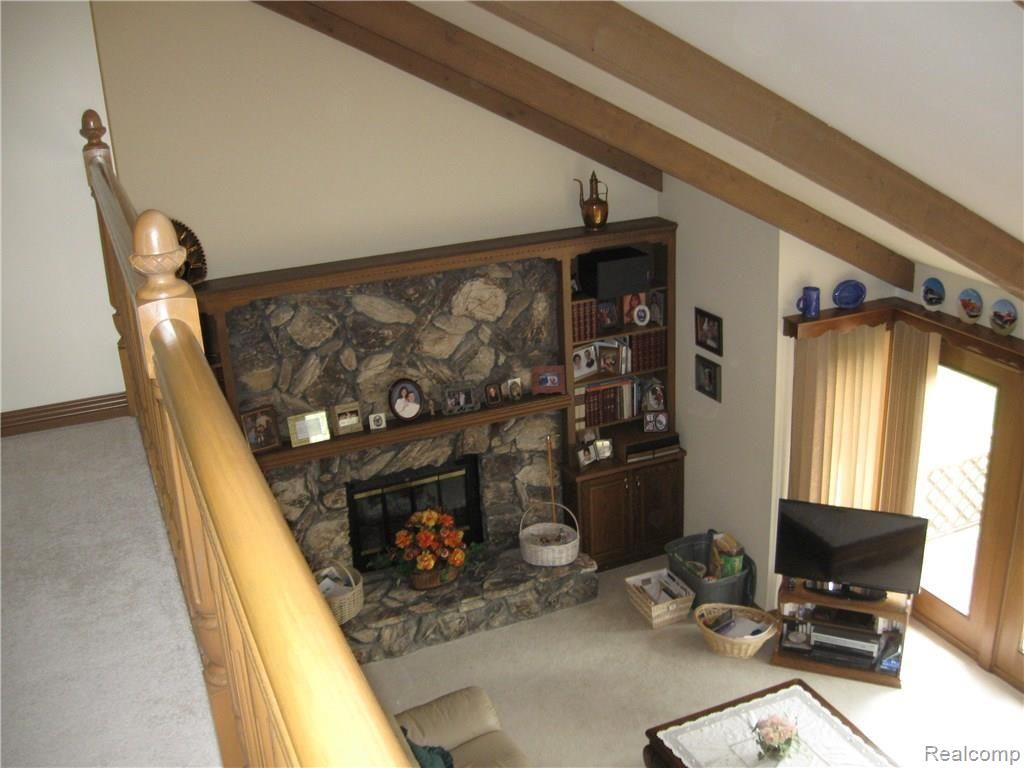 2437 Munster Road Rochester Hills, MI 48309 - Photo 11 of 47