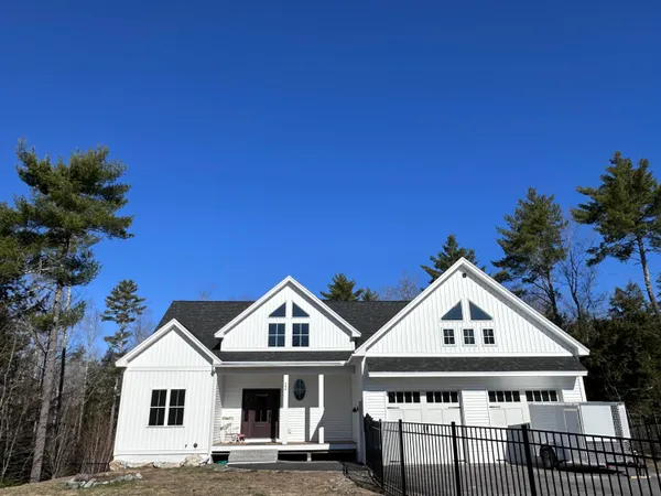 $889,000 | 32 Pennywhistle Drive, Windham, ME 04062
