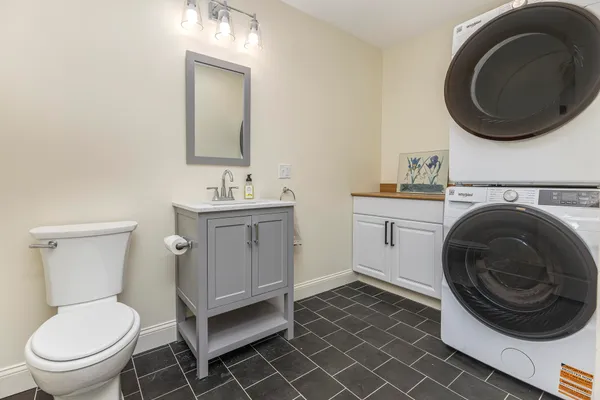 $889,000 | 32 Pennywhistle Drive, Windham, ME 04062