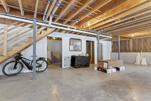 $889,000 | 32 Pennywhistle Drive, Windham, ME 04062