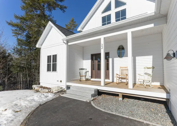 $889,000 | 32 Pennywhistle Drive, Windham, ME 04062