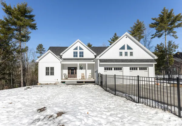 $919,000 | 32 Pennywhistle Drive, Windham, ME 04062