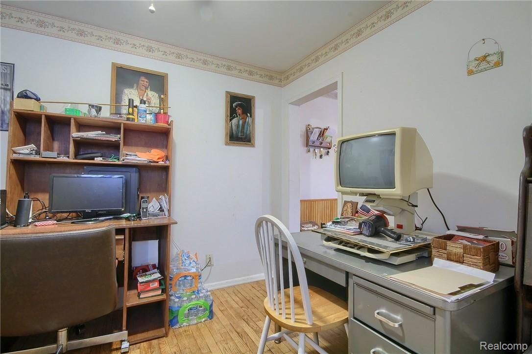 150 South Sheldon Road Canton, MI 48188 - Photo 16 of 29 16-Office 2nd View.jpg
