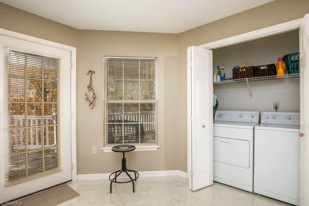 2630 Ingleside Drive, Unit 2D High Point, NC 27265 - Photo 7 of 16