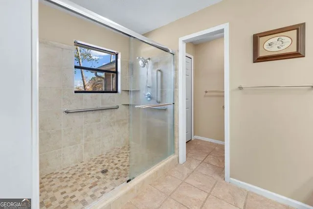 a view of an entryway of the house