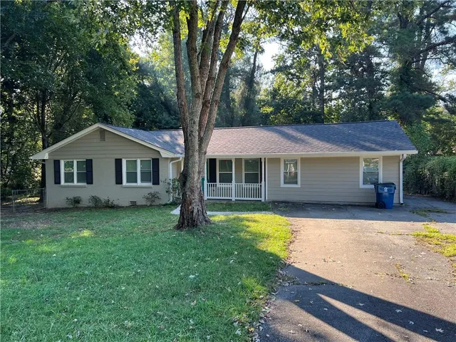 $2,000 | 420 Lockridge Lane, Lawrenceville, GA 30046