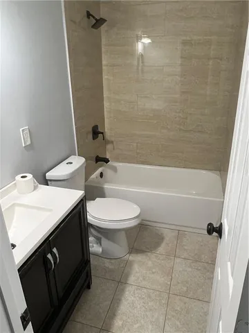 $2,000 | 420 Lockridge Lane, Lawrenceville, GA 30046