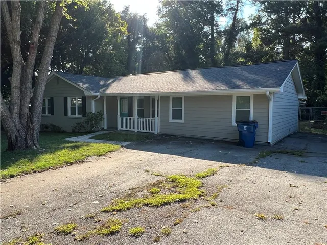 $2,000 | 420 Lockridge Lane, Lawrenceville, GA 30046