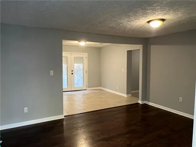 $2,000 | 420 Lockridge Lane, Lawrenceville, GA 30046