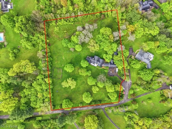 $799,000 | 7151 Cabot Lane, Chagrin Falls, OH 44022