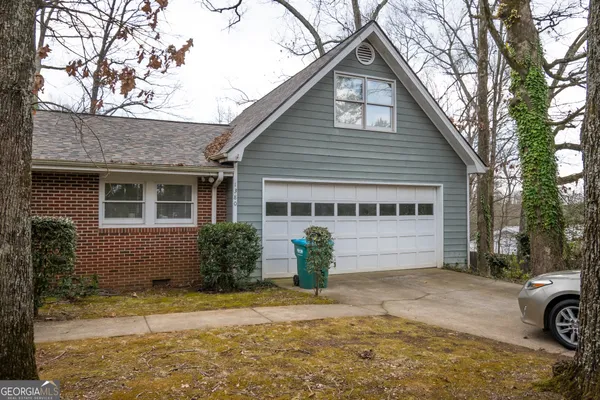 $2,500 | 1380 Chestnut Hill Road, Athens, GA 30606