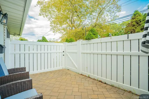 $429,000 | 219 Storm Drive, Holtsville, NY 11742