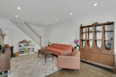 $429,000 | 219 Storm Drive, Holtsville, NY 11742