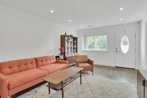 $429,000 | 219 Storm Drive, Holtsville, NY 11742