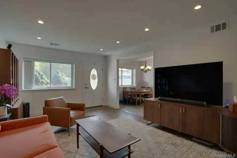 $429,000 | 219 Storm Drive, Holtsville, NY 11742