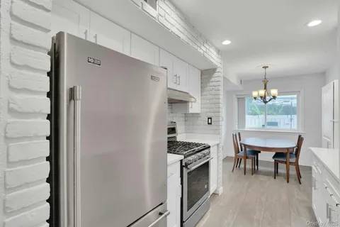 $429,000 | 219 Storm Drive, Holtsville, NY 11742