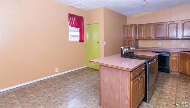 $134,900 | 3211 Ohio Avenue, St. Louis, MO 63118