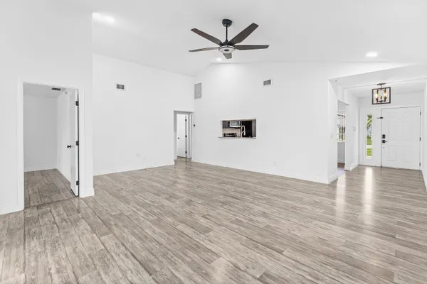 $3,500 | 125 Raintree Trail, Jupiter, FL 33458