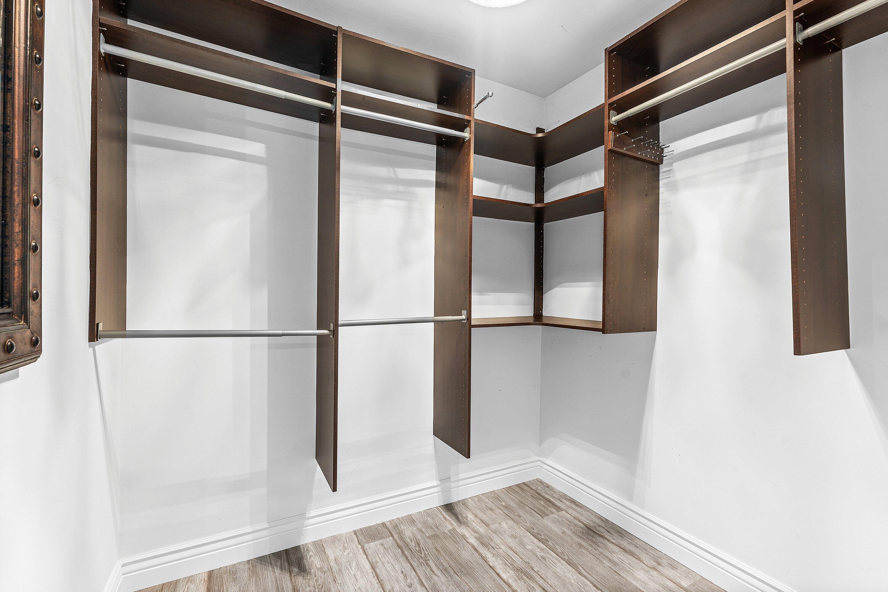 125 Raintree Trail Jupiter, FL 33458 - Photo 19 of 46 019-125RaintreeTrail-Jupiter-FL-33458-SM