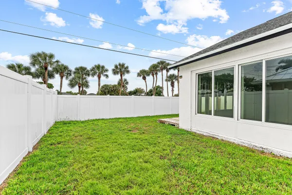 $3,500 | 125 Raintree Trail, Jupiter, FL 33458