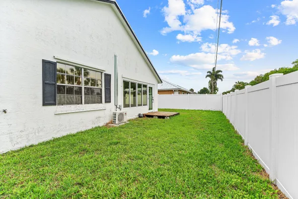 $3,500 | 125 Raintree Trail, Jupiter, FL 33458