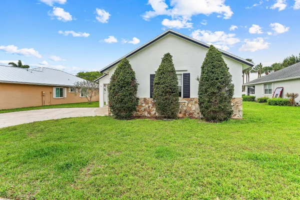 $3,500 | 125 Raintree Trail, Jupiter, FL 33458