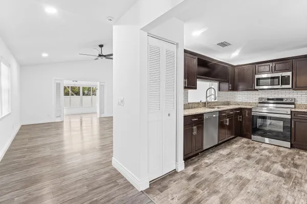 $3,500 | 125 Raintree Trail, Jupiter, FL 33458