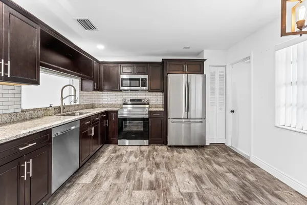 $3,500 | 125 Raintree Trail, Jupiter, FL 33458