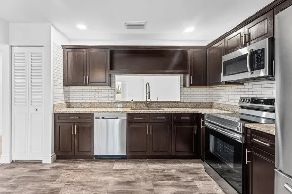 $3,500 | 125 Raintree Trail, Jupiter, FL 33458