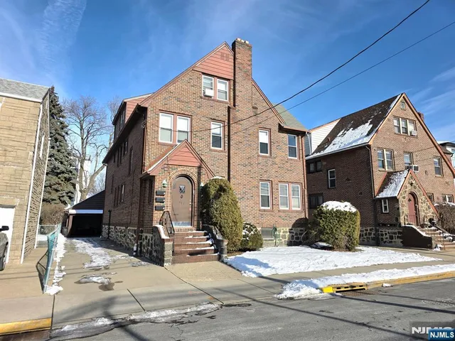 $3,500 | 465 Oakdene Avenue, Unit 1, Cliffside Park, NJ 07010