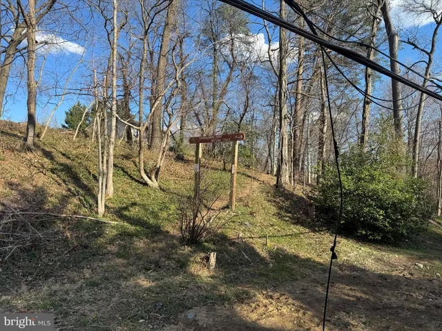 $39,900 | 2203 Parkway, Landover, MD 20785