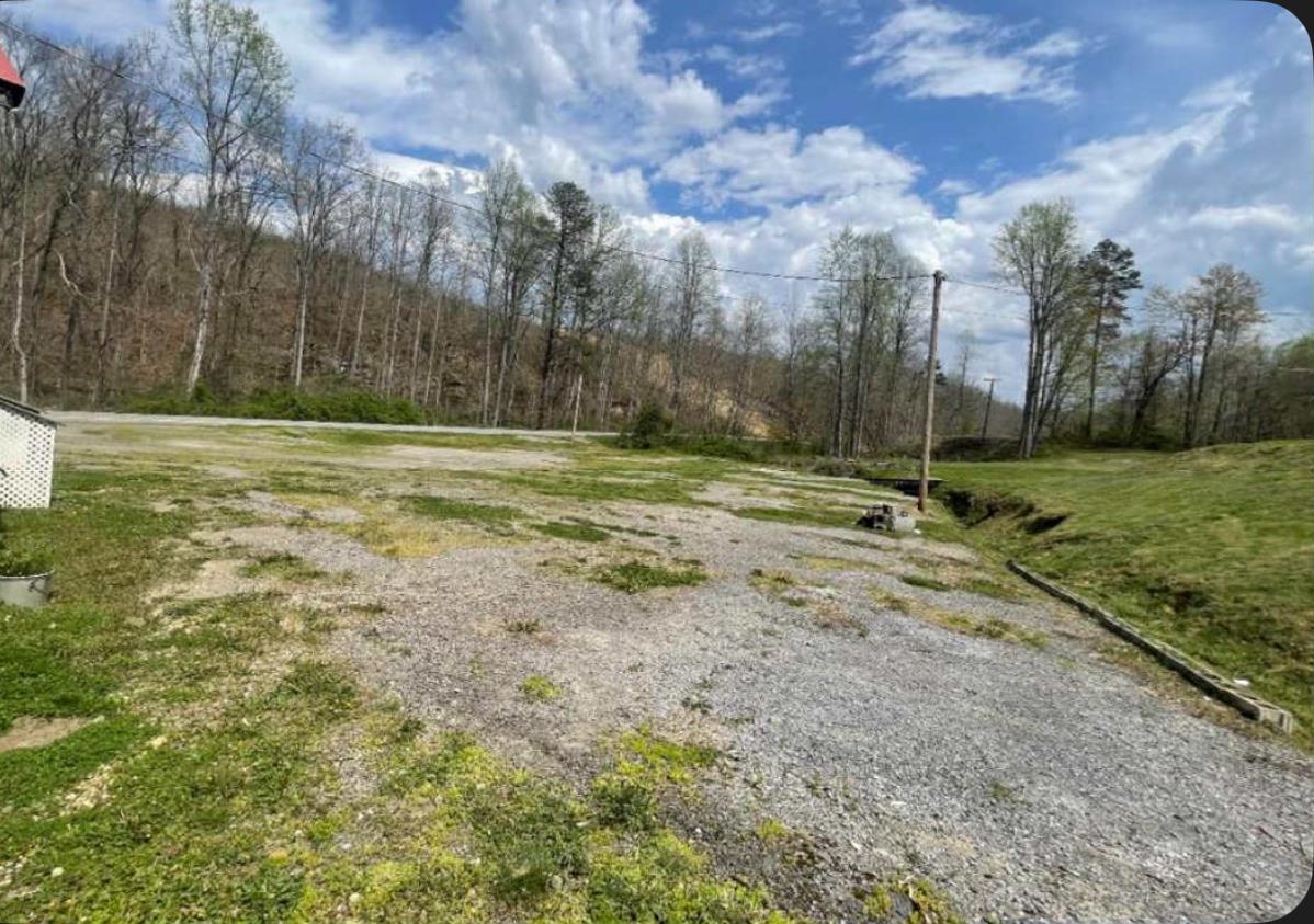 15709 Trace Road Rush, KY 41168 - Photo 9 of 29