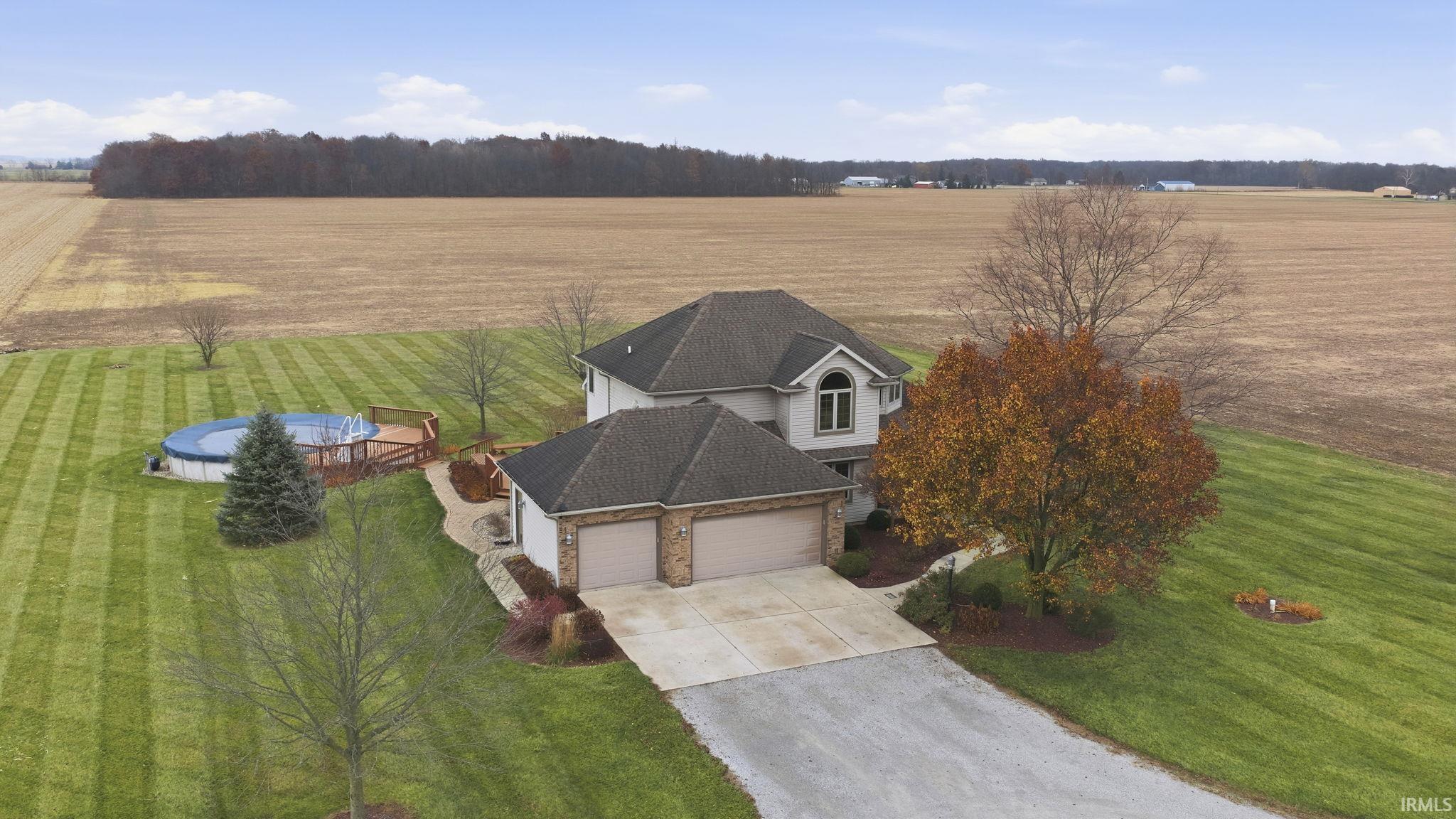 11016 Rupert Road Harlan, IN 46743 - Photo 3 of 36