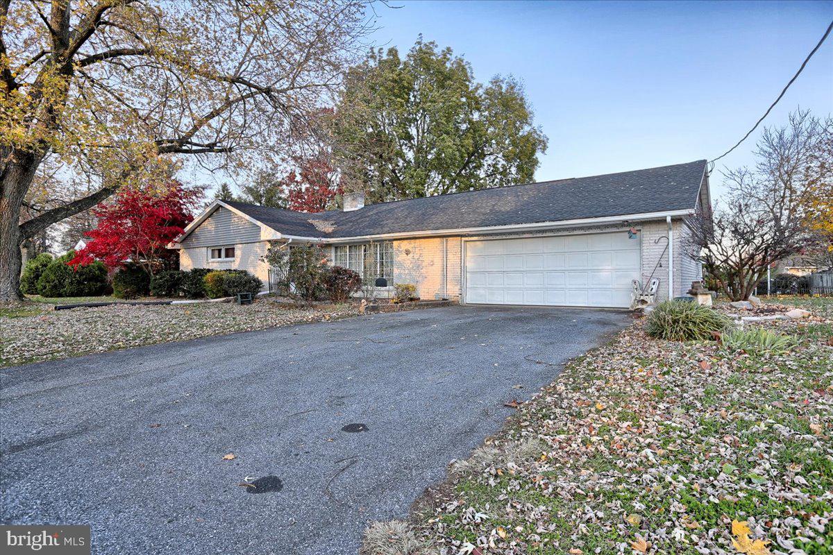 1122 South Forge Road Palmyra, PA 17078 - Photo 3 of 44 Gallery Image 3