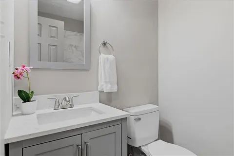 $215,000 | 10515 Palmer Avenue, Kansas City, MO 64134