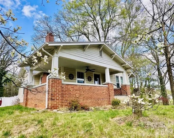 $239,900 | 201 East Avenue, Morganton, NC 28655